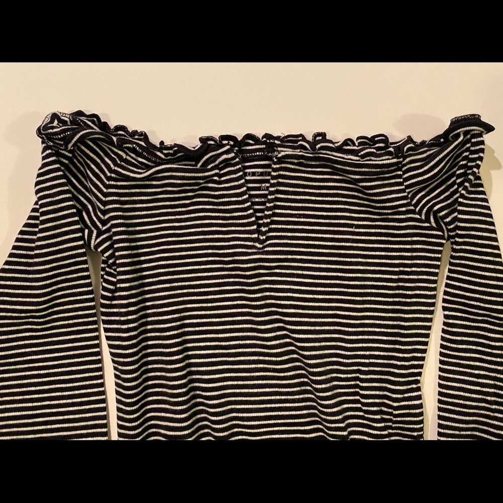 Aeropostale stripped long sleeve